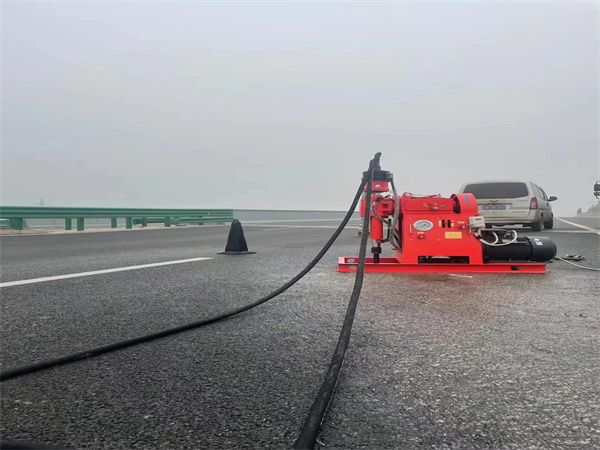 邓州马路路基路面开裂下沉注浆加固灌浆